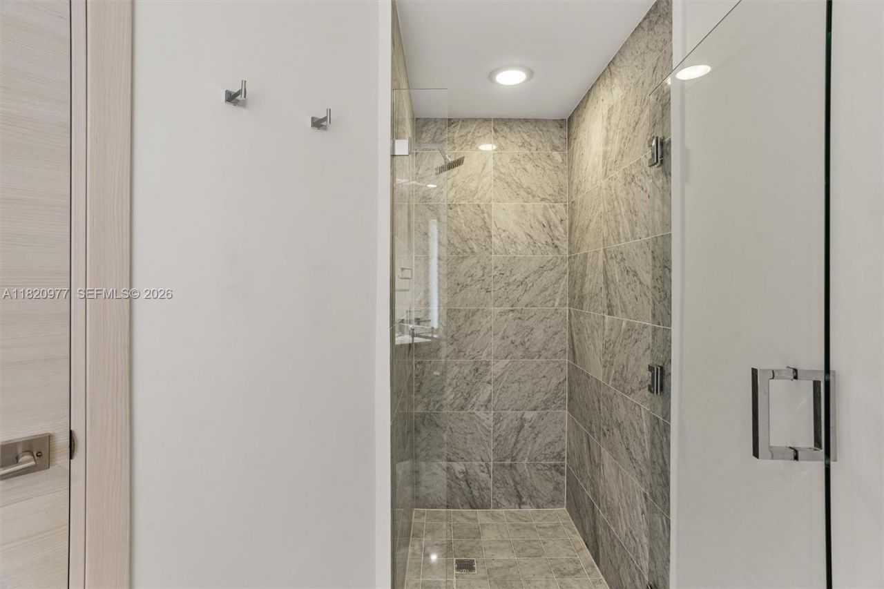 801 S Miami Ave, Unit 4205, Miami, FL 33130 Photo