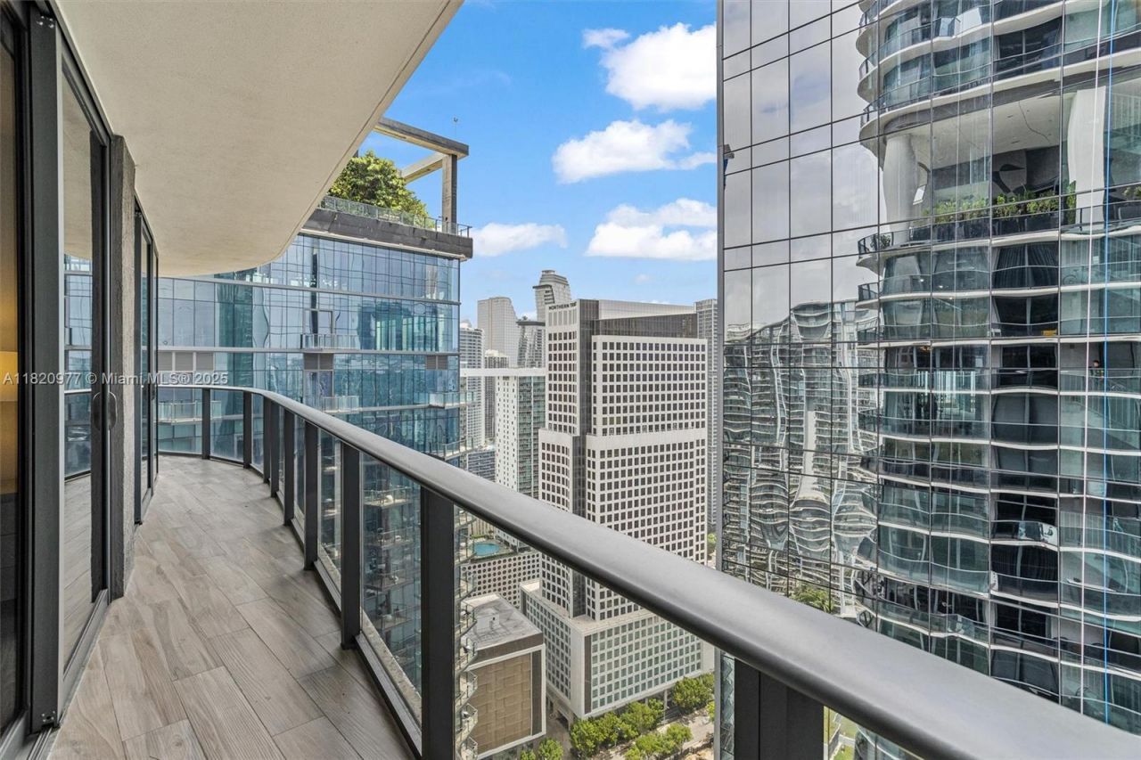 801 S Miami Ave, Unit 4205, Miami, FL 33130 Photo