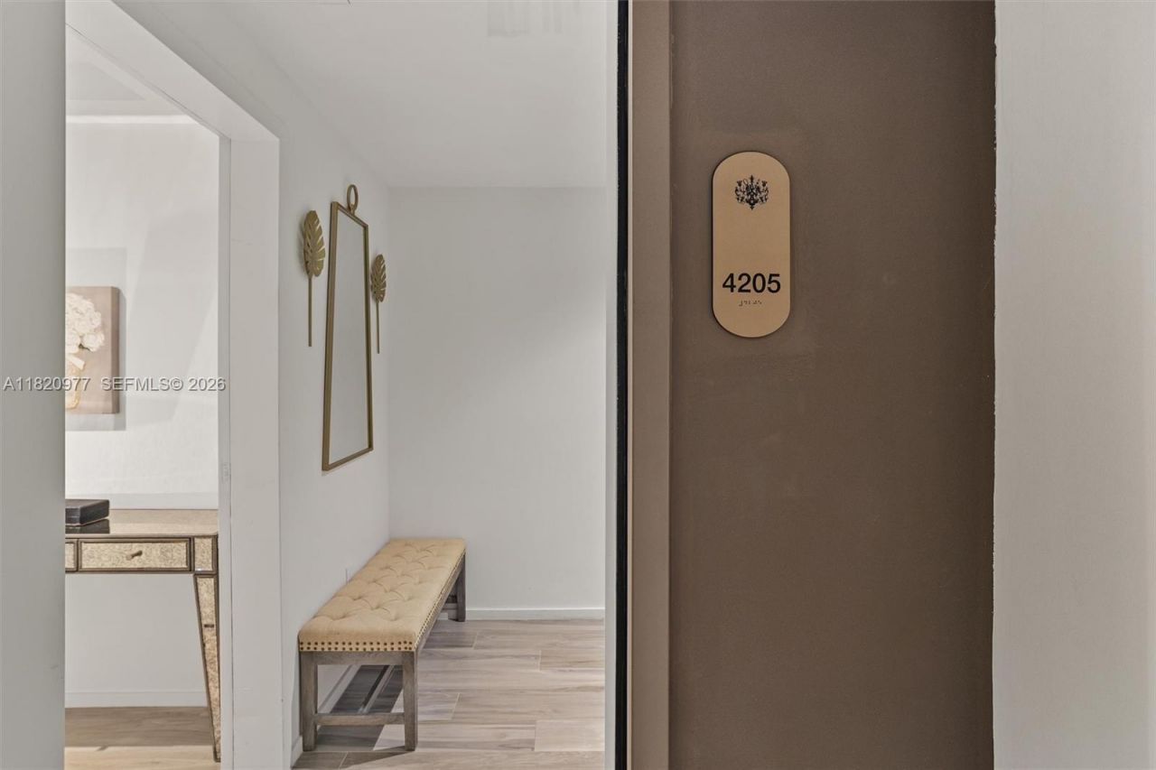 801 S Miami Ave, Unit 4205, Miami, FL 33130 Photo