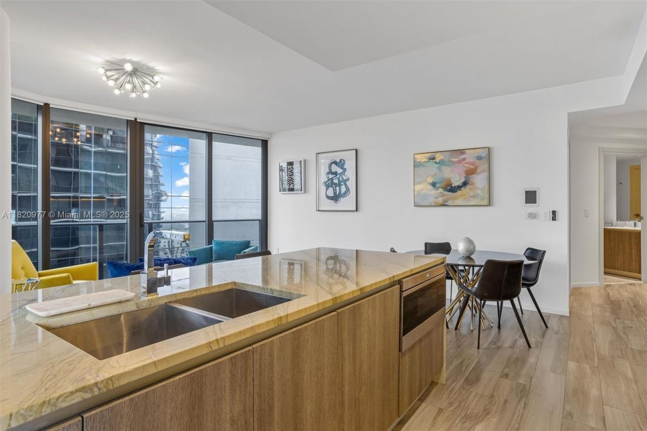 801 S Miami Ave, Unit 4205, Miami, FL 33130 Photo