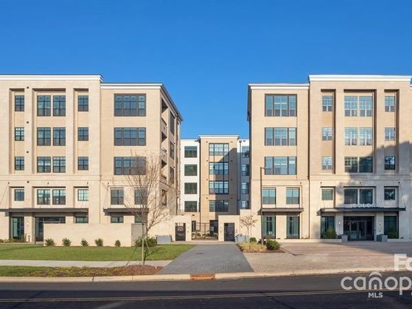 4220 Colony Plaza Drive, Unit 11B, Charlotte, NC 28211