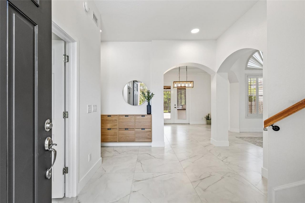 1191 Darlington Oak Drive Ne, Saint Petersburg, FL 33703 Photo