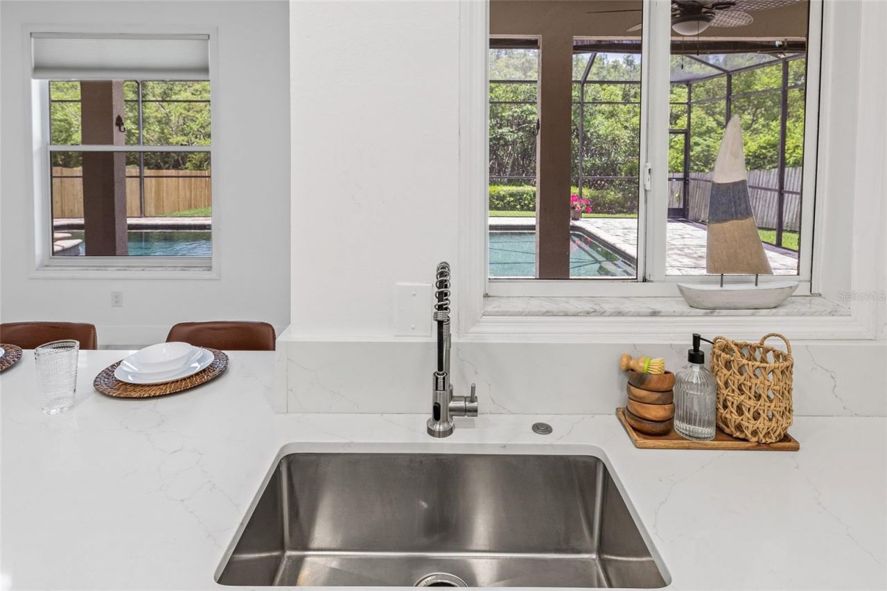 1191 Darlington Oak Drive Ne, Saint Petersburg, FL 33703 Photo