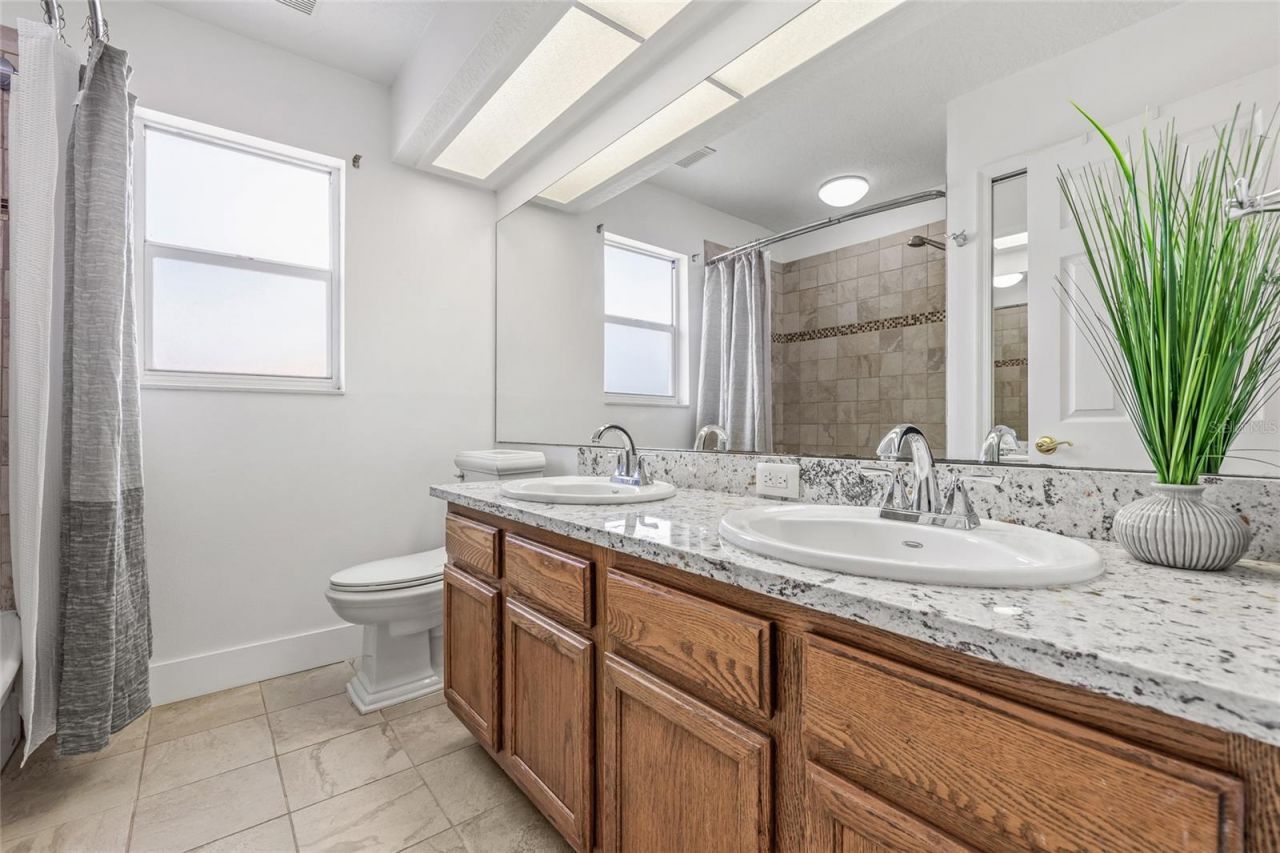 1191 Darlington Oak Drive Ne, Saint Petersburg, FL 33703 Photo