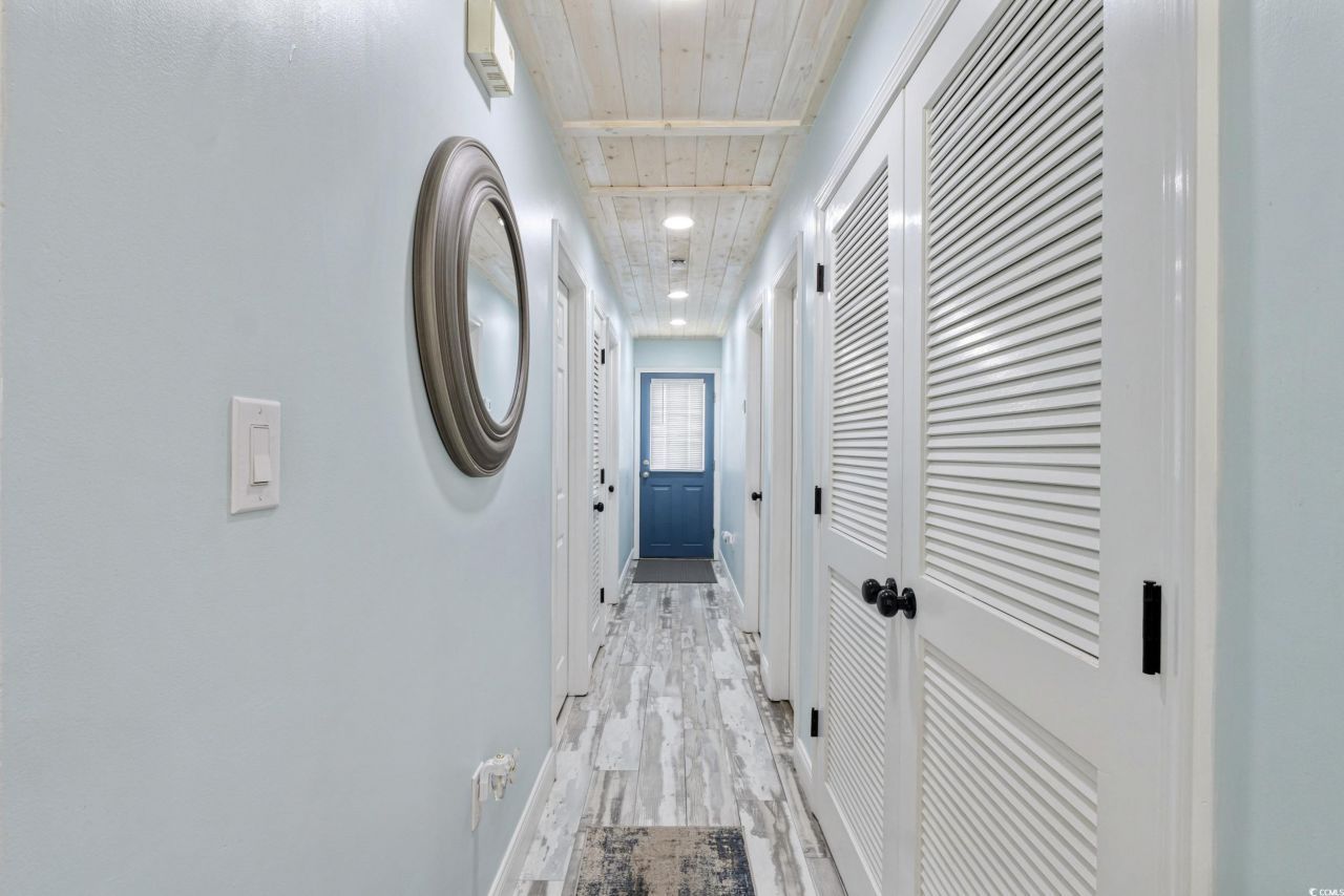 10071 Kings Rd. Photo 16