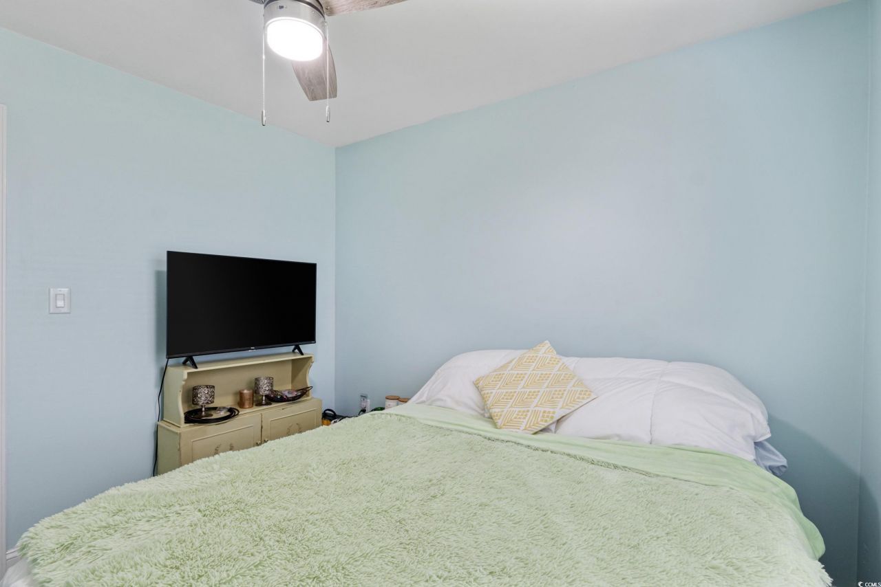 10071 Kings Rd. Photo 22