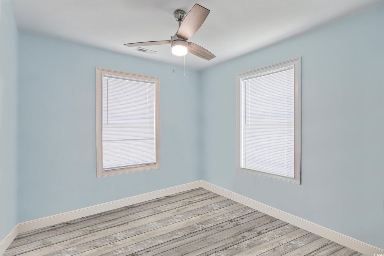 10071 Kings Rd. Photo 24