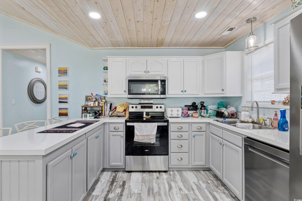 10071 Kings Rd. Photo 8