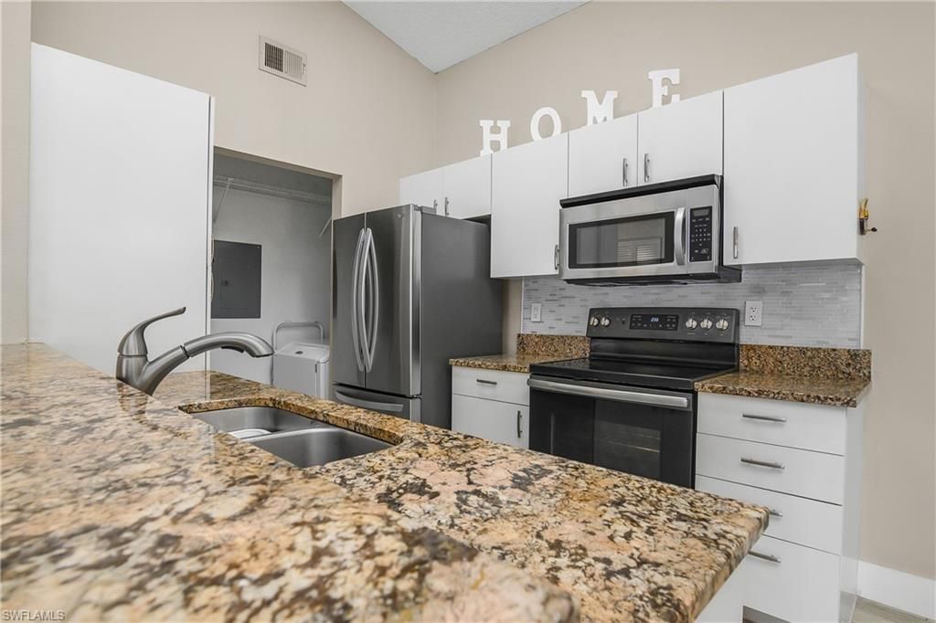 2214 Arbour Walk Cir, Unit 2022, Naples, FL 34109 Photo