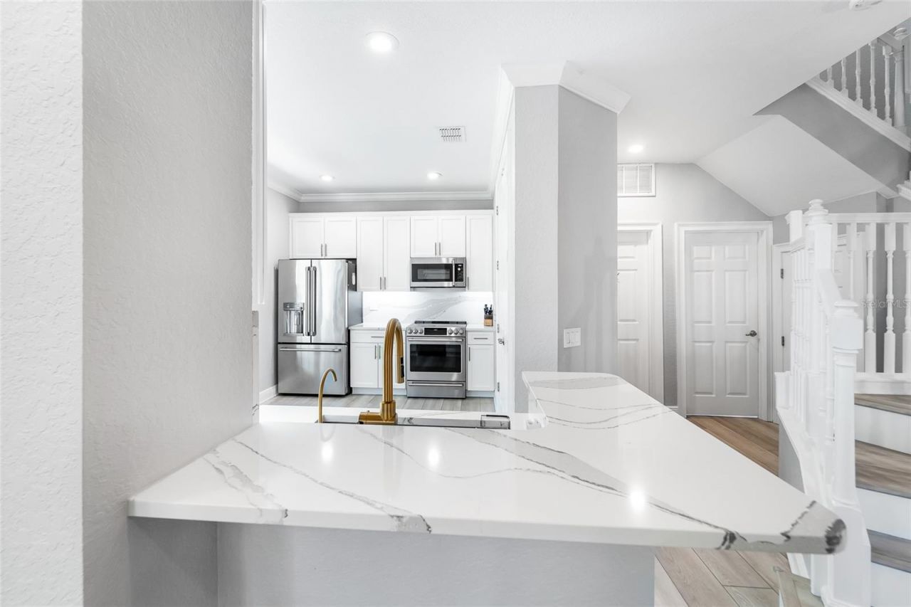 191 Banyan Bay Drive, Saint Petersburg, FL 33705 Photo