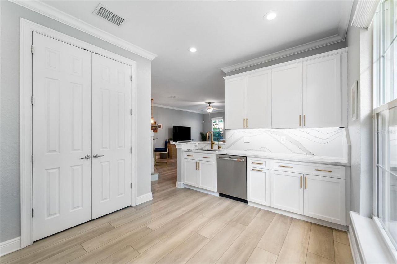 191 Banyan Bay Drive, Saint Petersburg, FL 33705 Photo