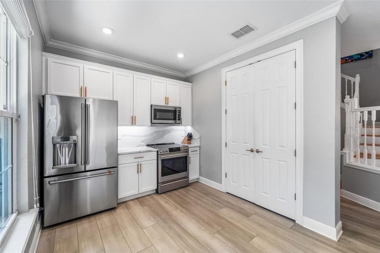 191 Banyan Bay Drive, Saint Petersburg, FL 33705 Photo