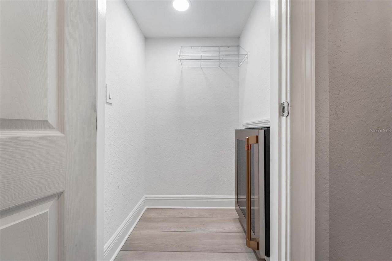 191 Banyan Bay Drive, Saint Petersburg, FL 33705 Photo