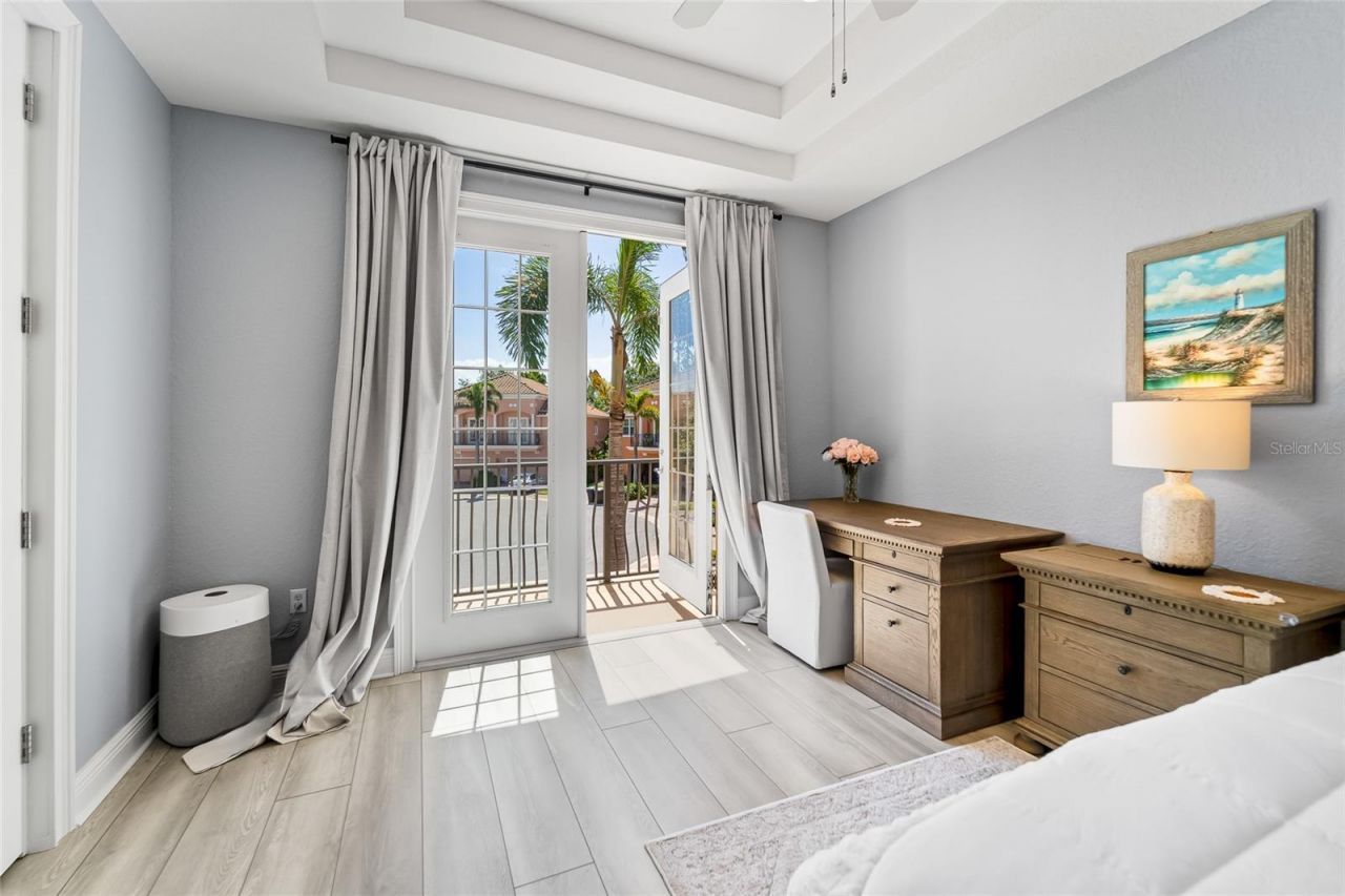 191 Banyan Bay Drive, Saint Petersburg, FL 33705 Photo