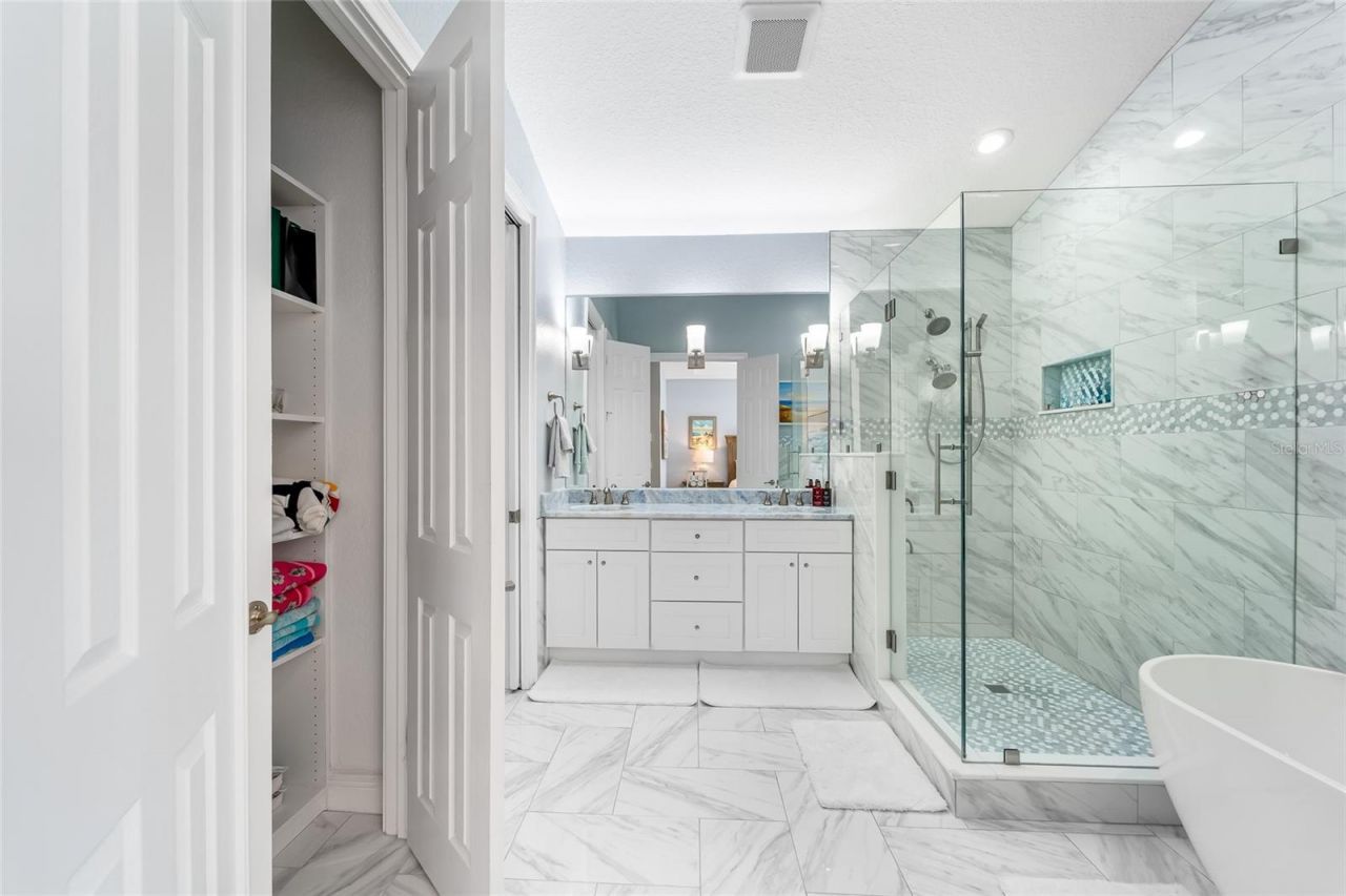 191 Banyan Bay Drive, Saint Petersburg, FL 33705 Photo