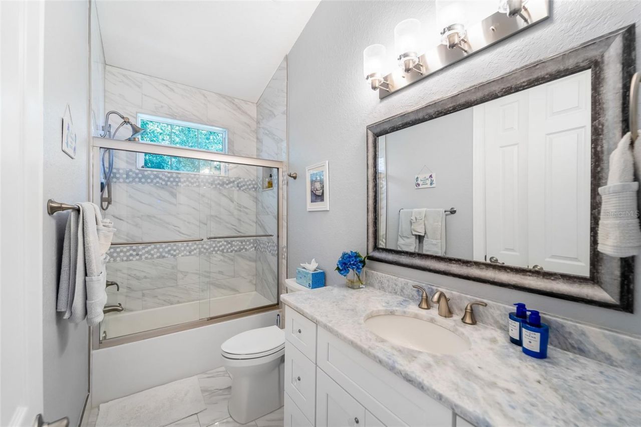 191 Banyan Bay Drive, Saint Petersburg, FL 33705 Photo