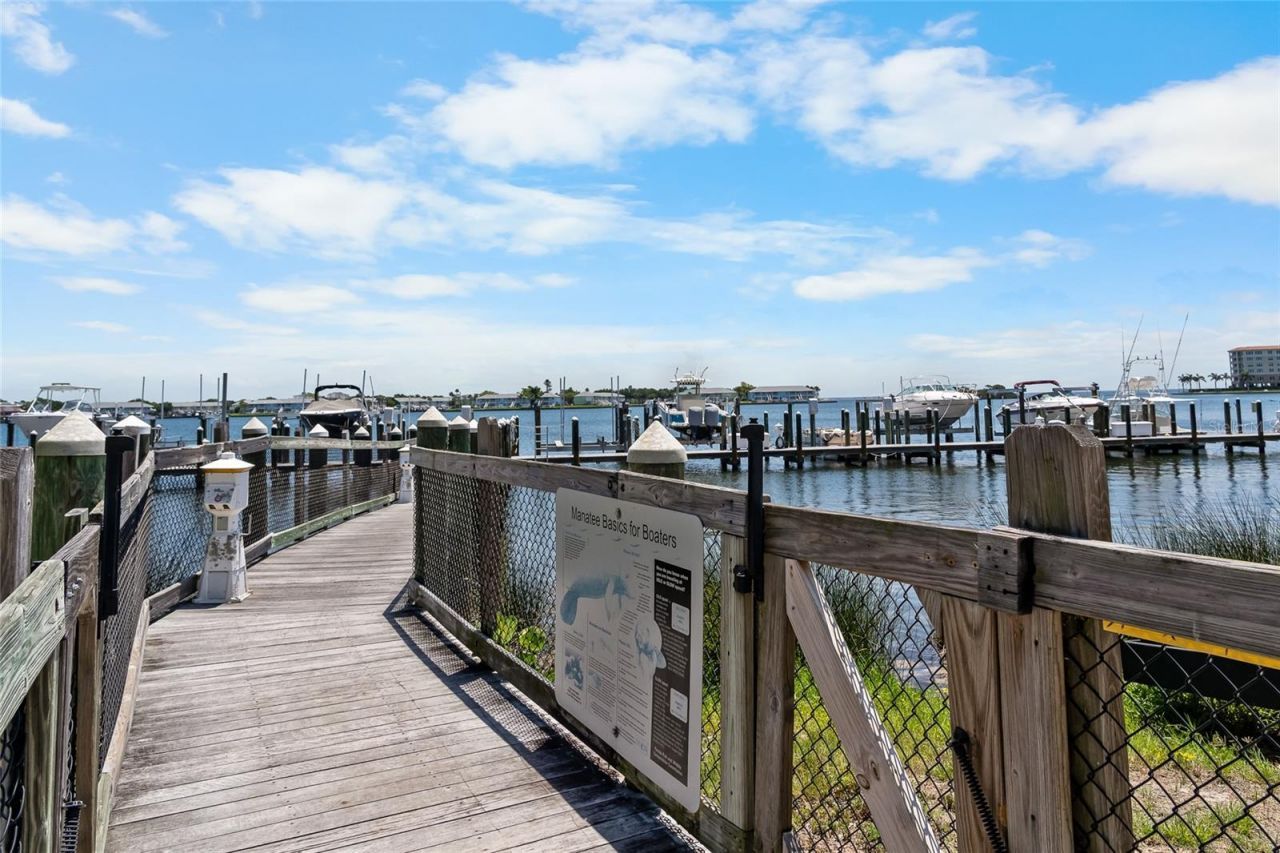 191 Banyan Bay Drive, Saint Petersburg, FL 33705 Photo