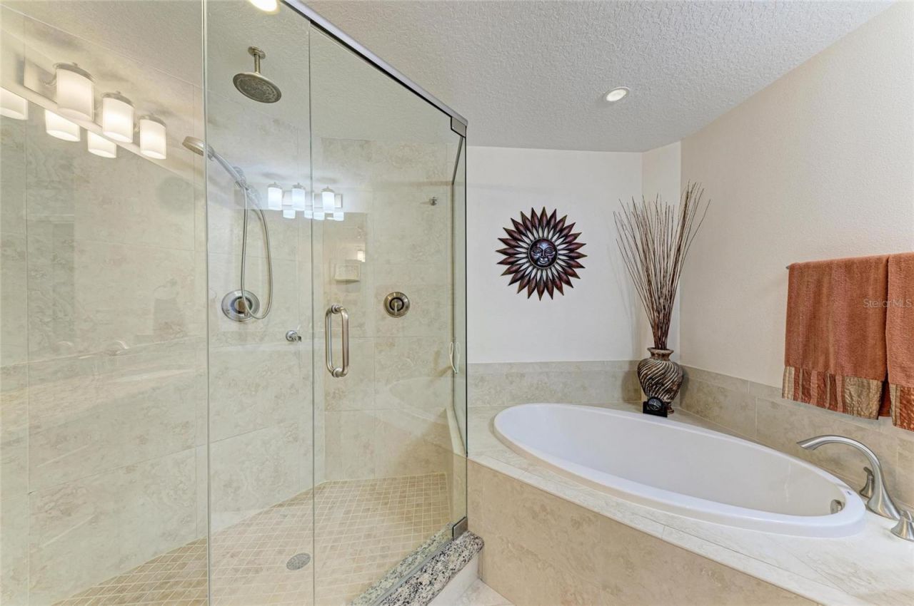 7820 34th Avenue W, Unit 102, Bradenton, FL 34209 Photo