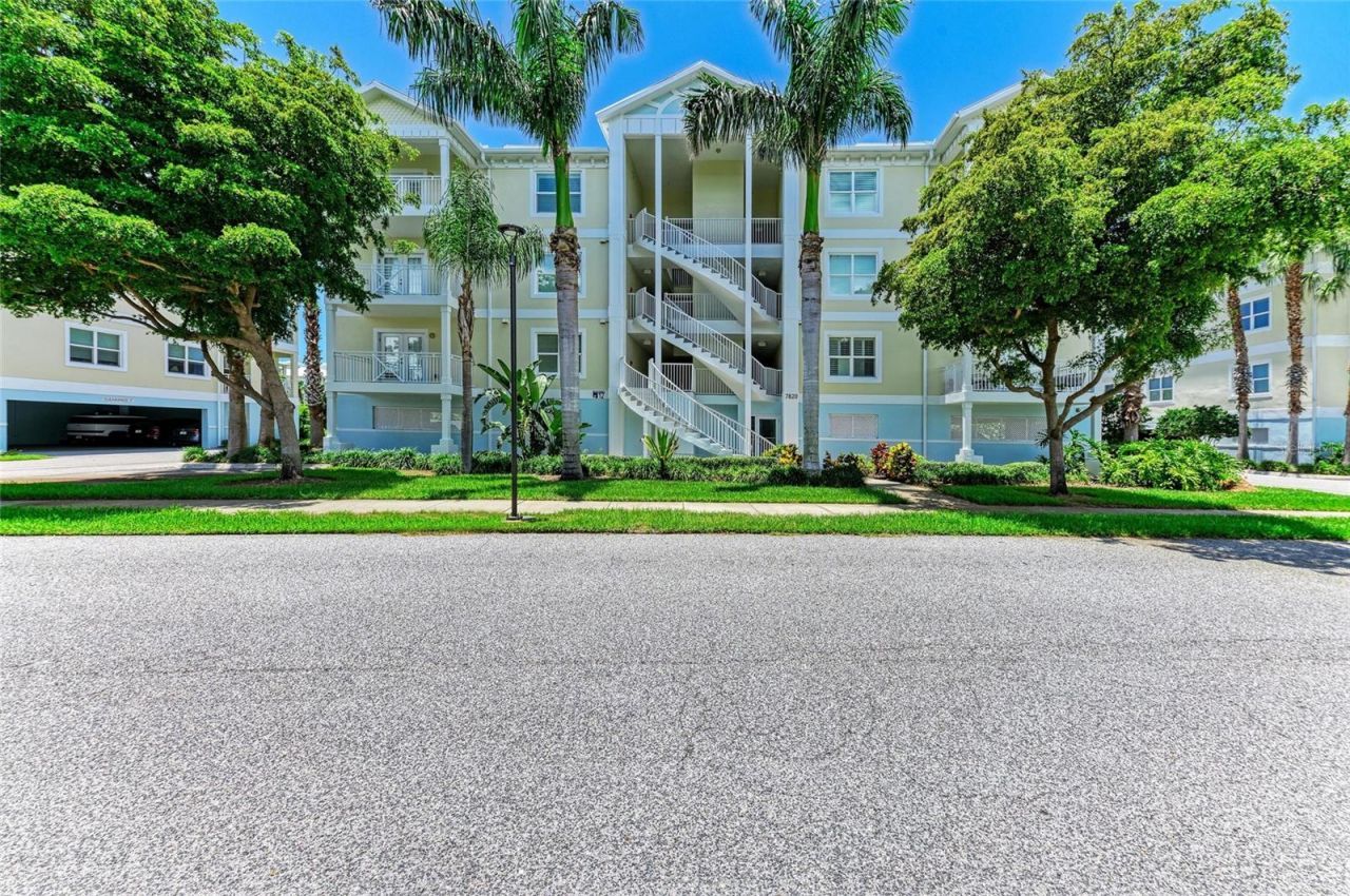 7820 34th Avenue W, Unit 102, Bradenton, FL 34209 Photo