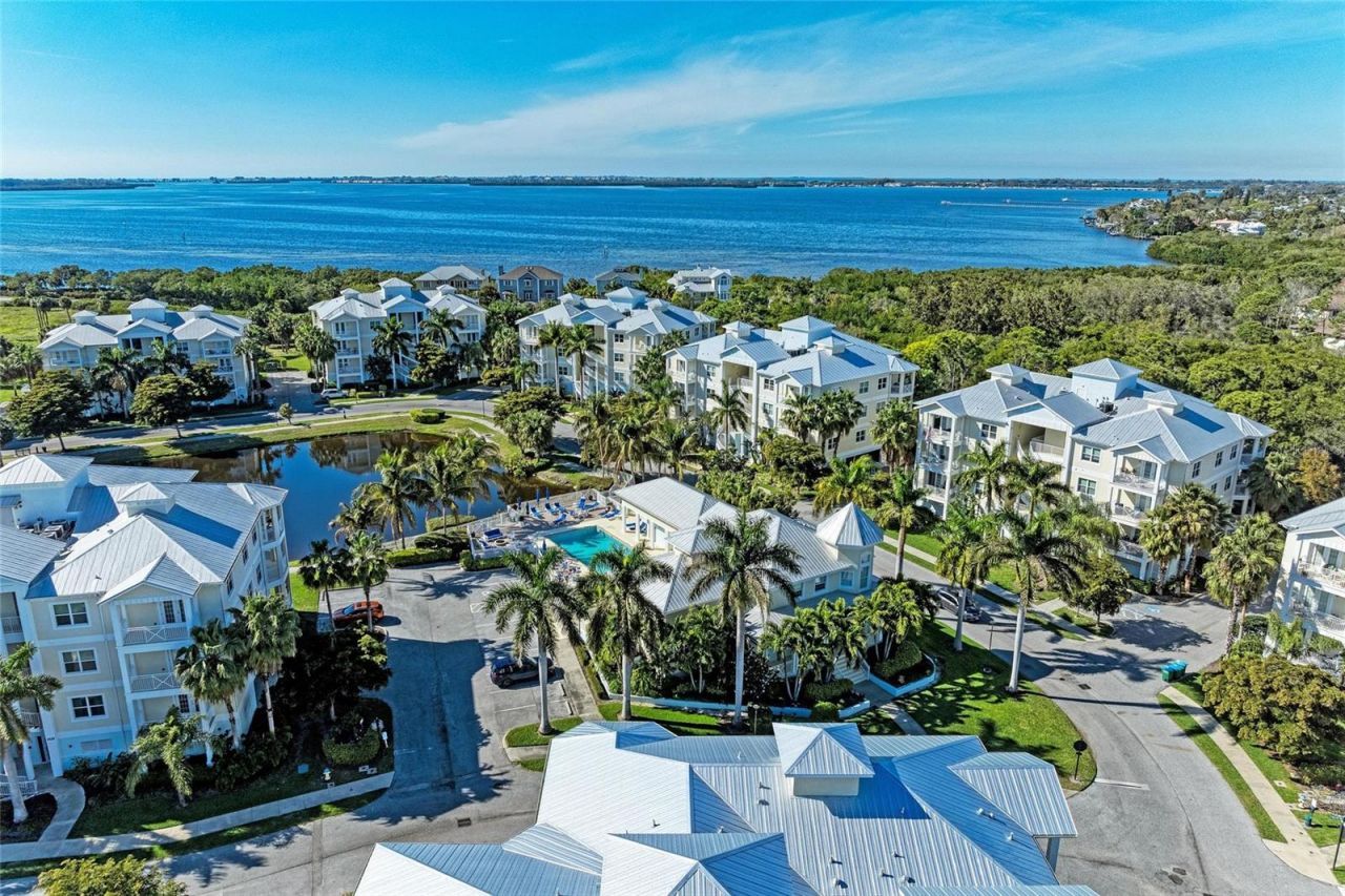 7820 34th Avenue W, Unit 102, Bradenton, FL 34209 Photo