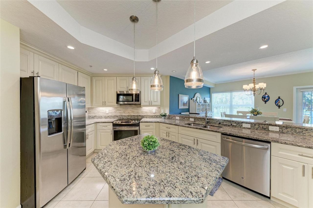 7820 34th Avenue W, Unit 102, Bradenton, FL 34209 Photo