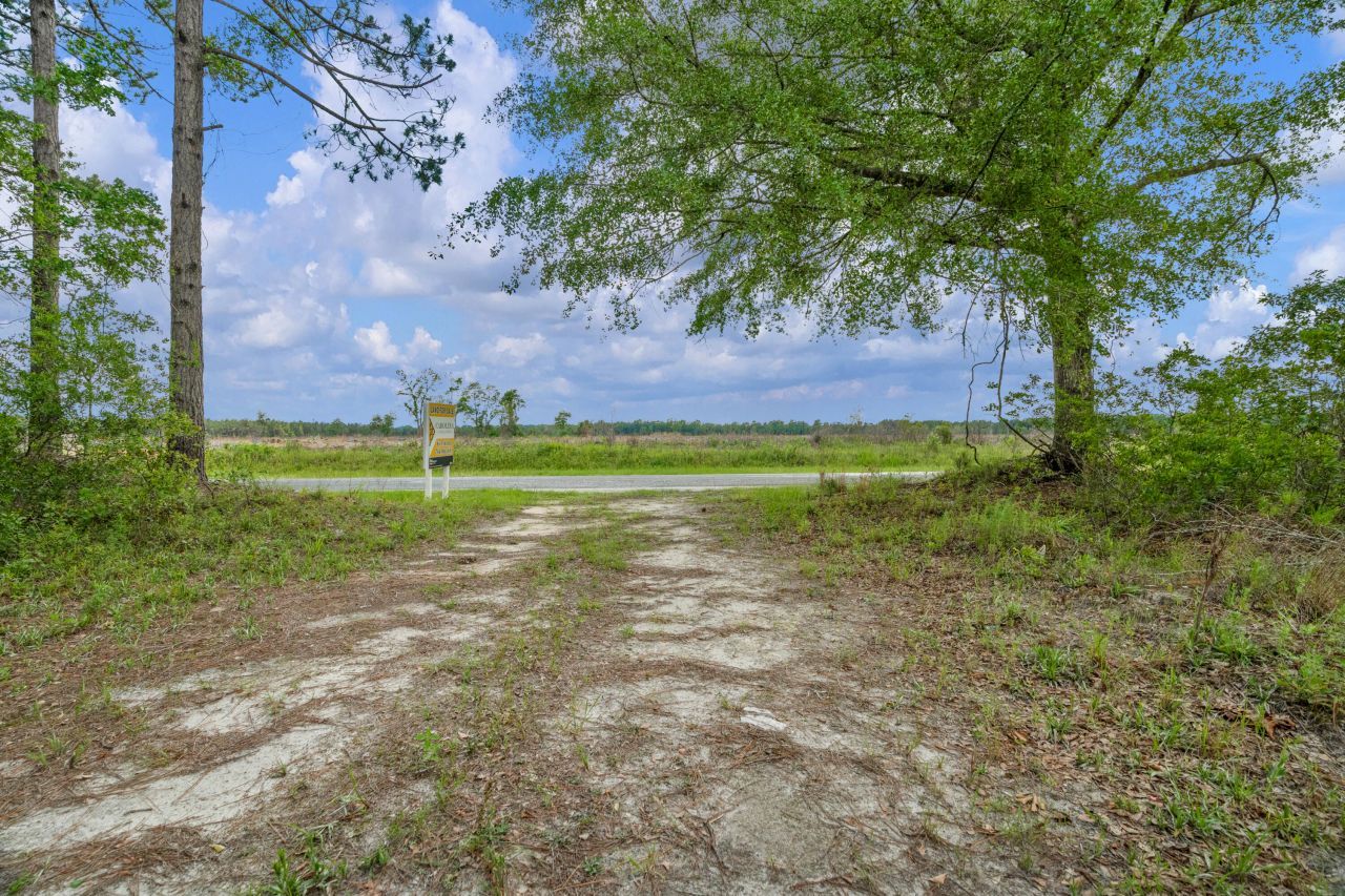 0000 N Brewington Road Photo 31