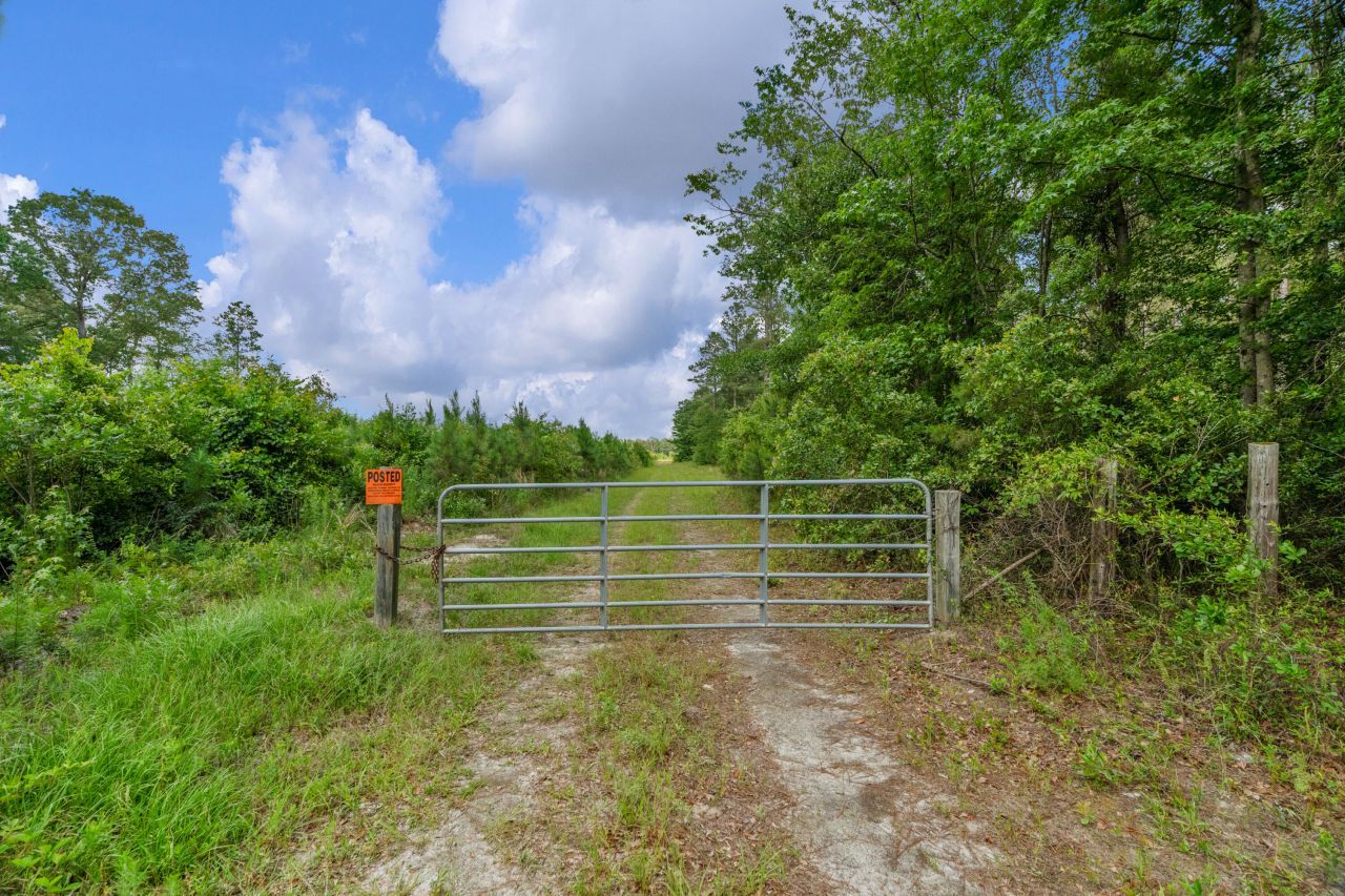 0000 N Brewington Road Photo 32