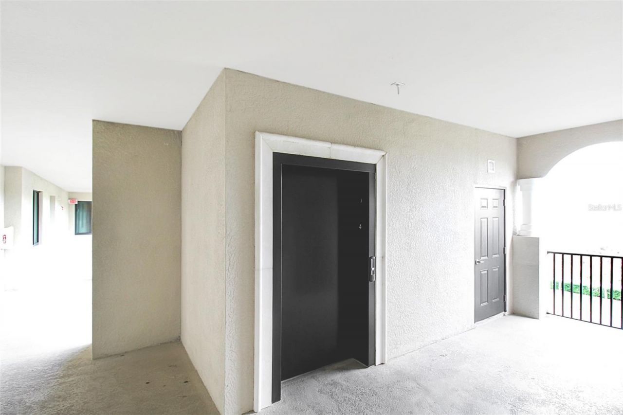 17006 Vardon Terrace, Unit 406, Bradenton, FL 34211 Photo