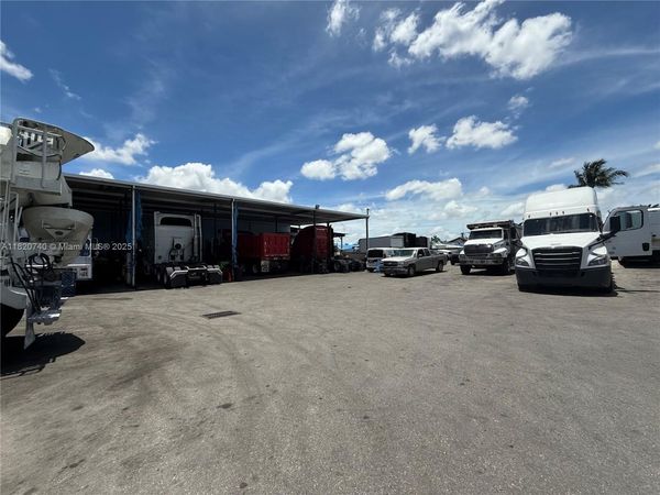 9008 NW 119th St Suite D, Hialeah Gardens, FL 33018