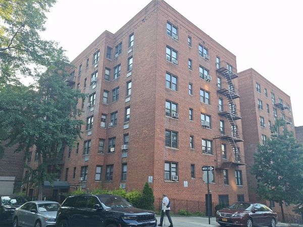 2866 Marion Avenue, Unit 4C, Bronx, NY 10458