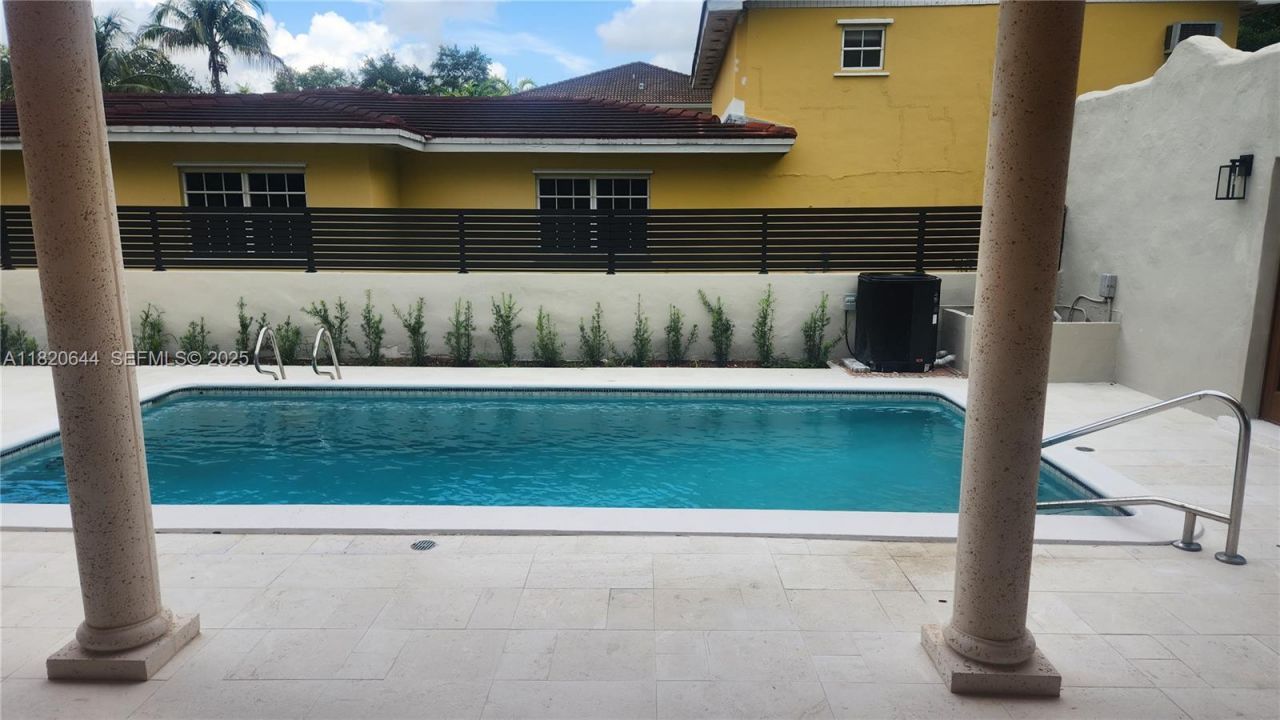 85 Deer Run, Miami Springs, FL 33166 Photo