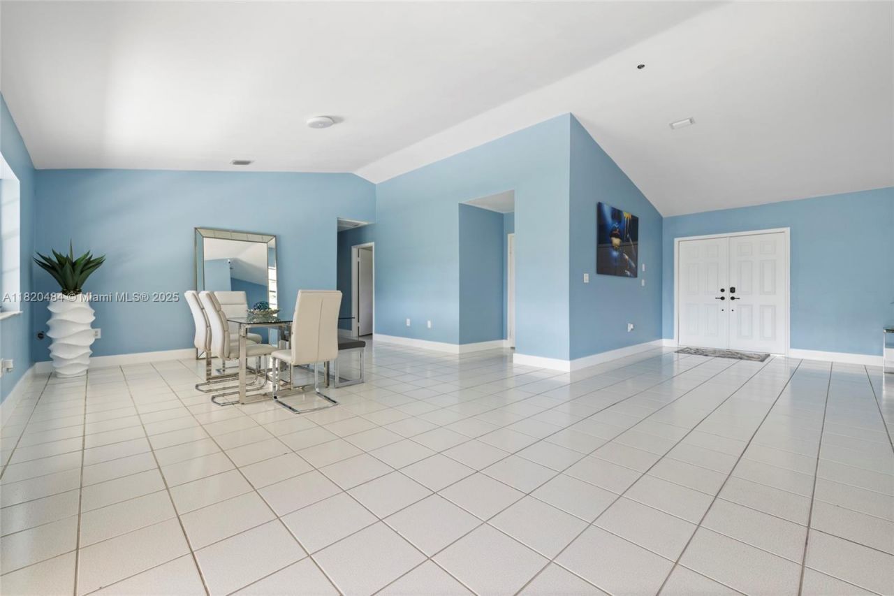 23421 SW 217th Ave, Homestead, FL 33031 Photo