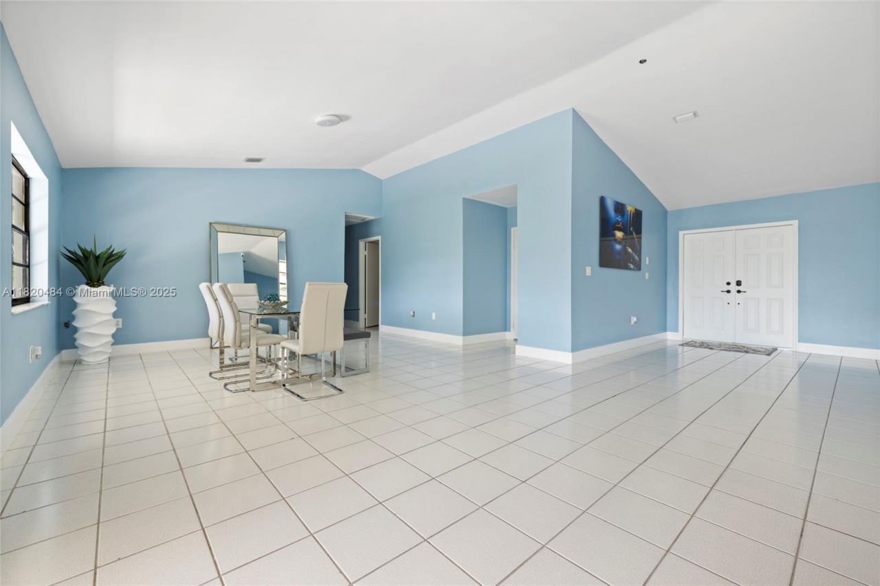 23421 SW 217th Ave, Homestead, FL 33031 Photo