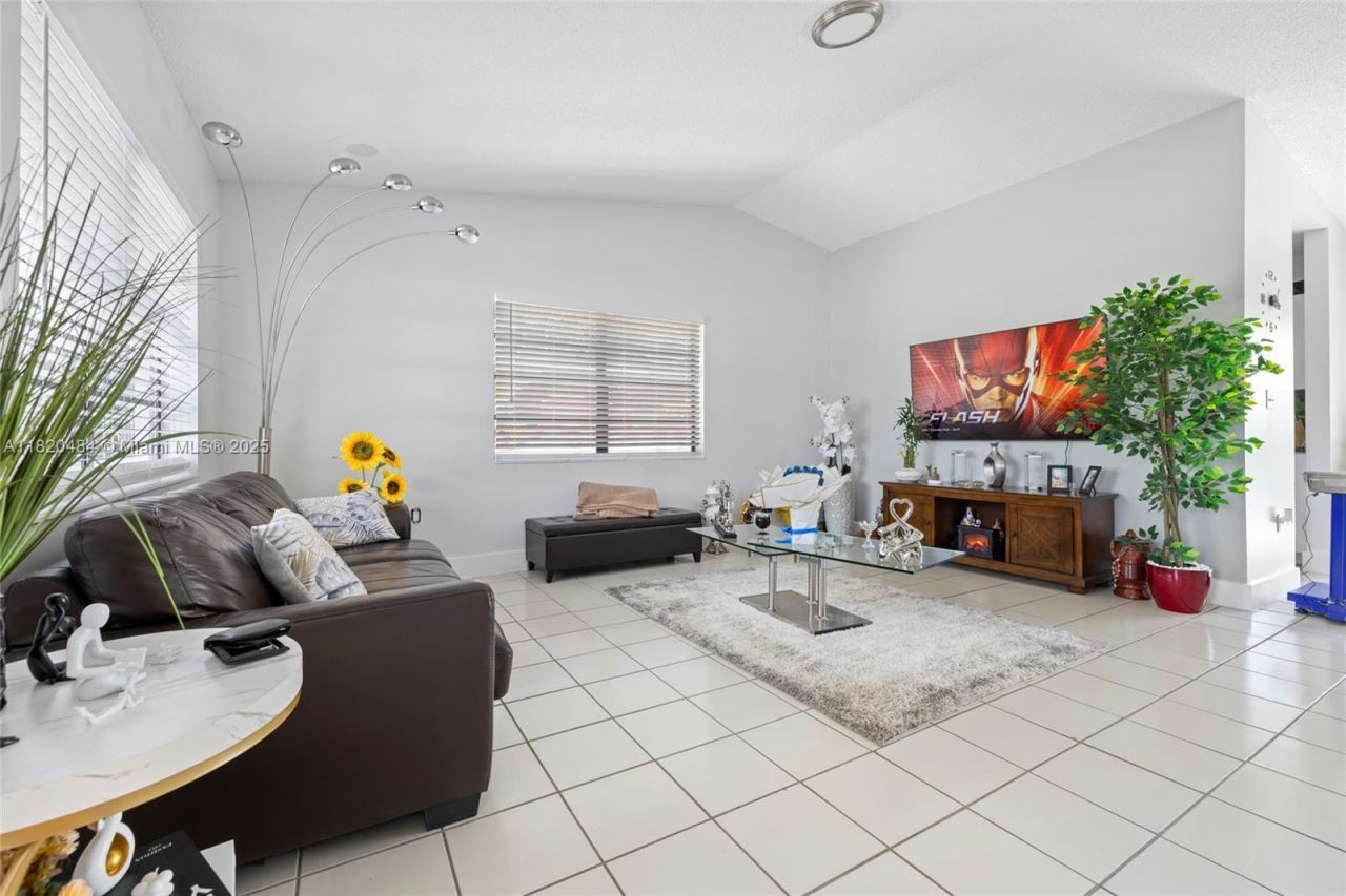 23421 SW 217th Ave, Homestead, FL 33031 Photo