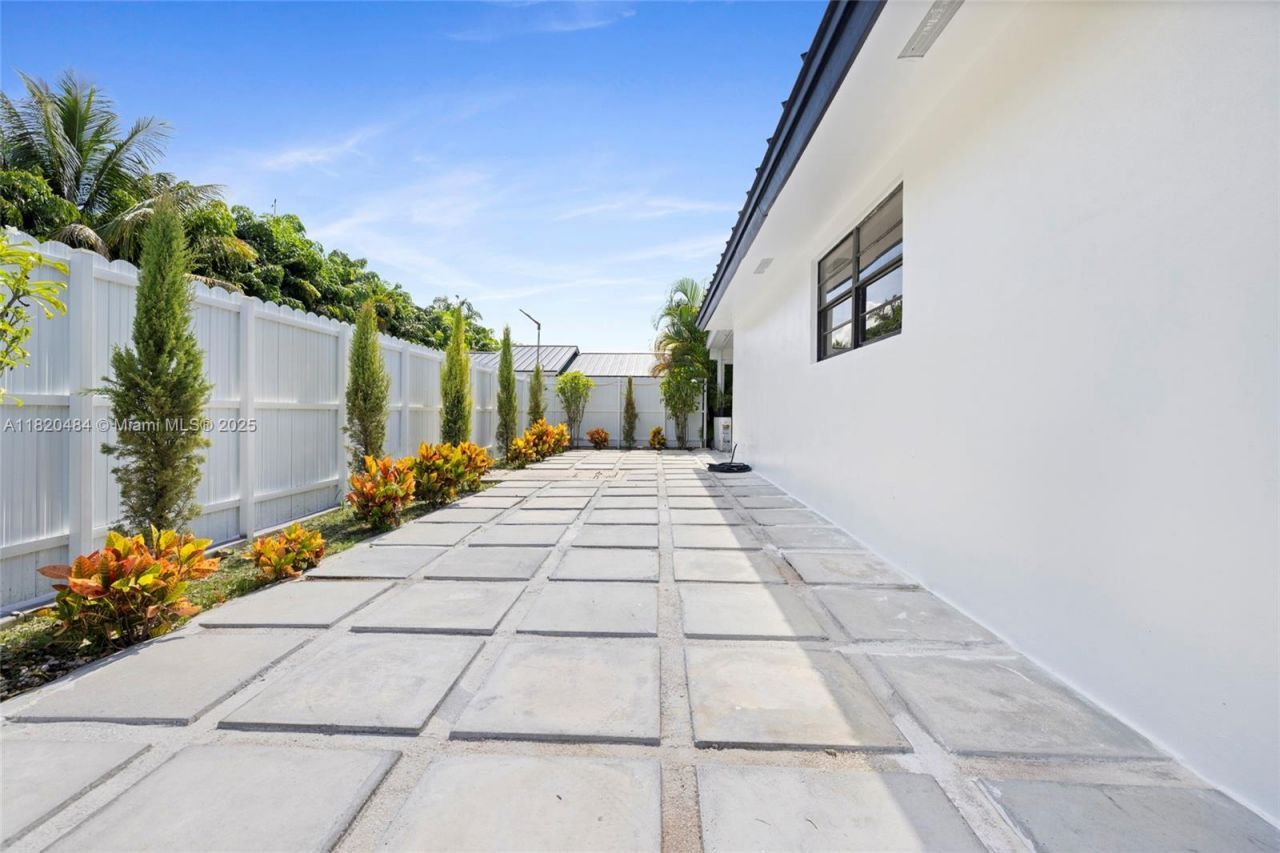 23421 SW 217th Ave, Homestead, FL 33031 Photo