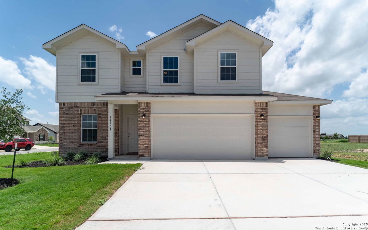 14704 Lower Hollow, San Antonio, TX 78252 Main Photo