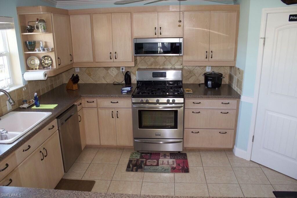 3140 Binnacle Ln, Saint James City, FL 33956 Photo