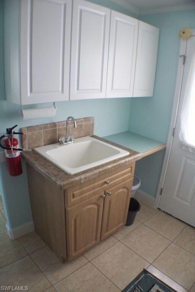 3140 Binnacle Ln, Saint James City, FL 33956 Photo