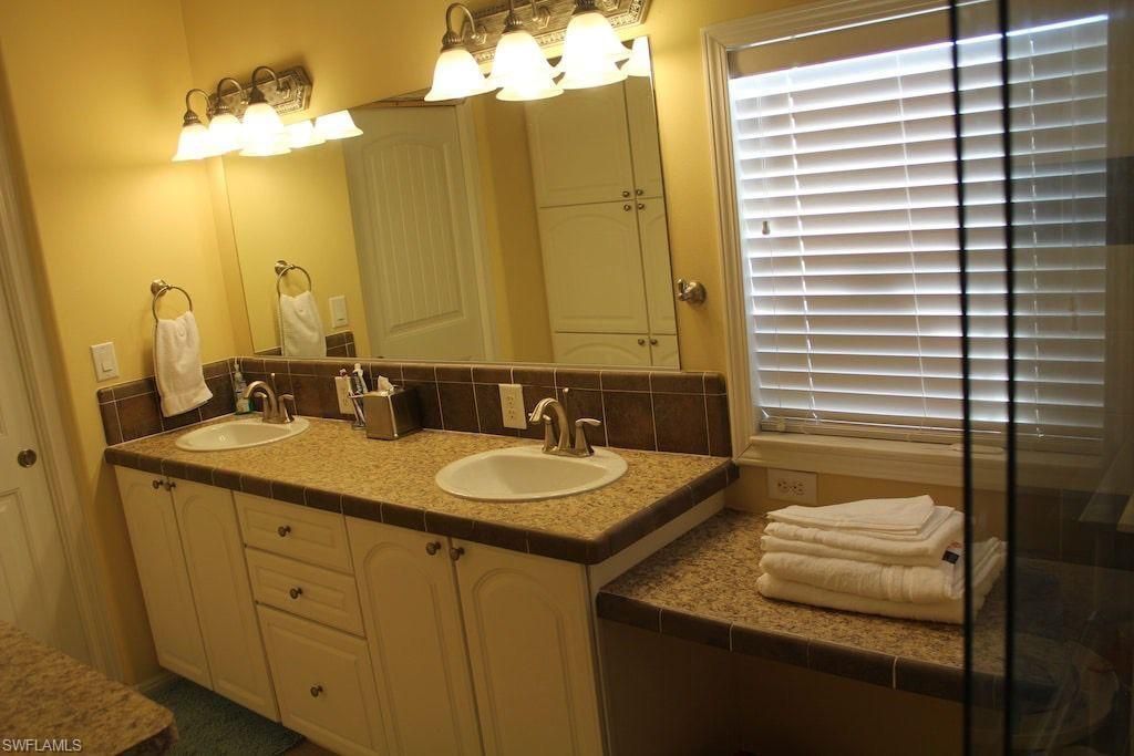 3140 Binnacle Ln, Saint James City, FL 33956 Photo