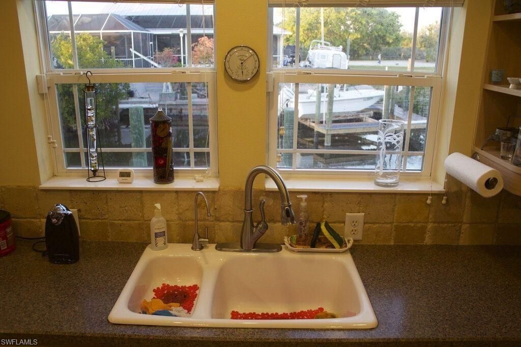 3140 Binnacle Ln, Saint James City, FL 33956 Photo