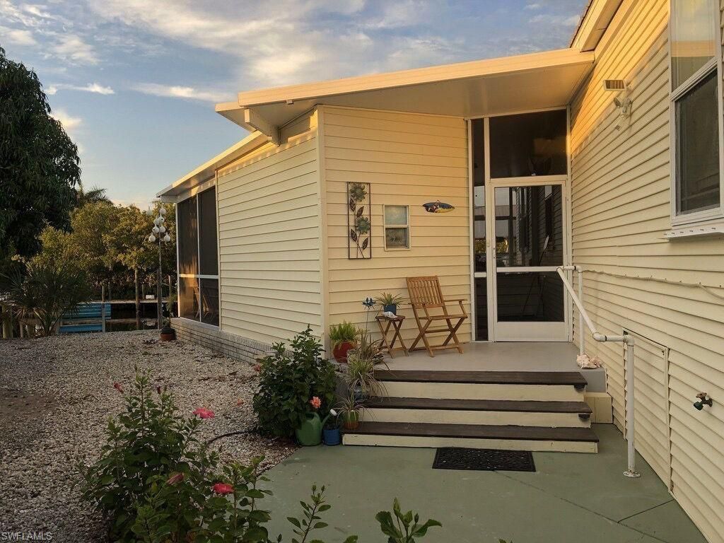 3140 Binnacle Ln, Saint James City, FL 33956 Photo