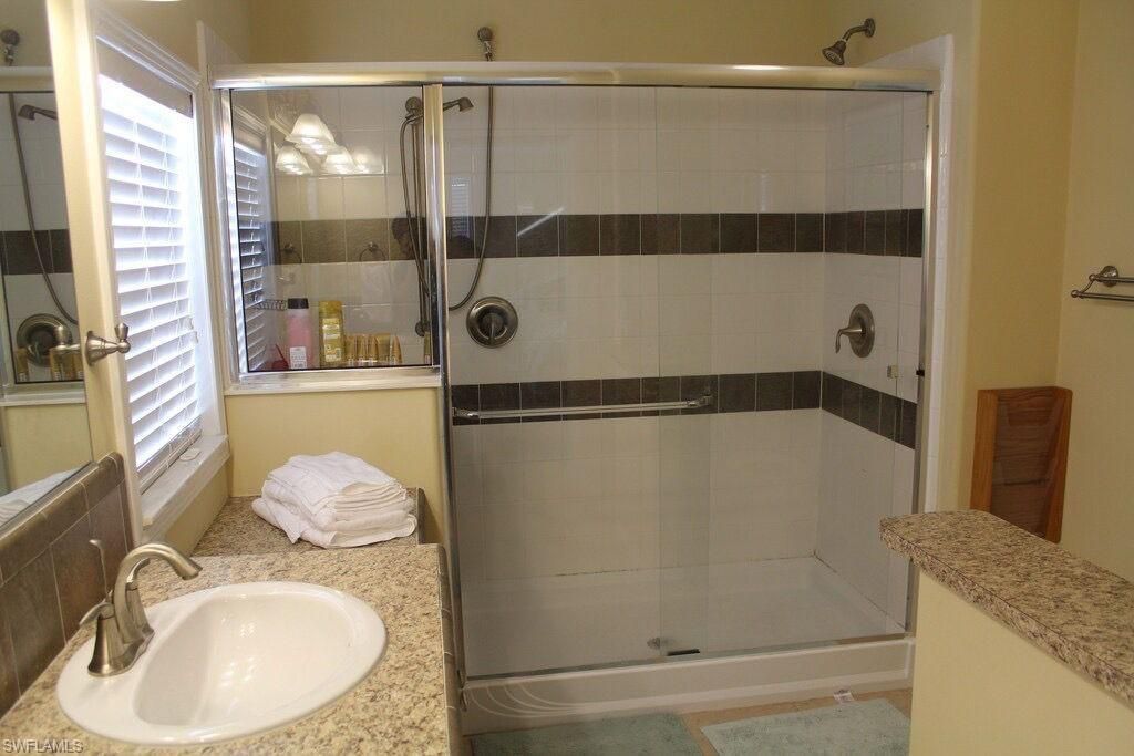 3140 Binnacle Ln, Saint James City, FL 33956 Photo