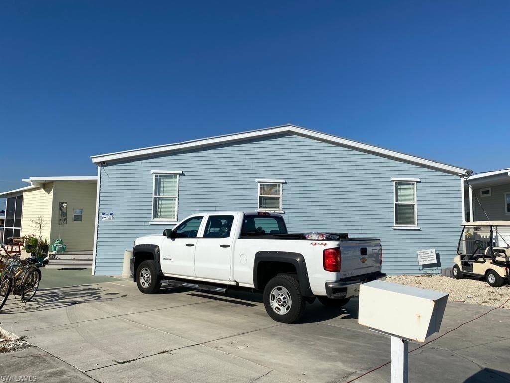 3140 Binnacle Ln, Saint James City, FL 33956 Photo