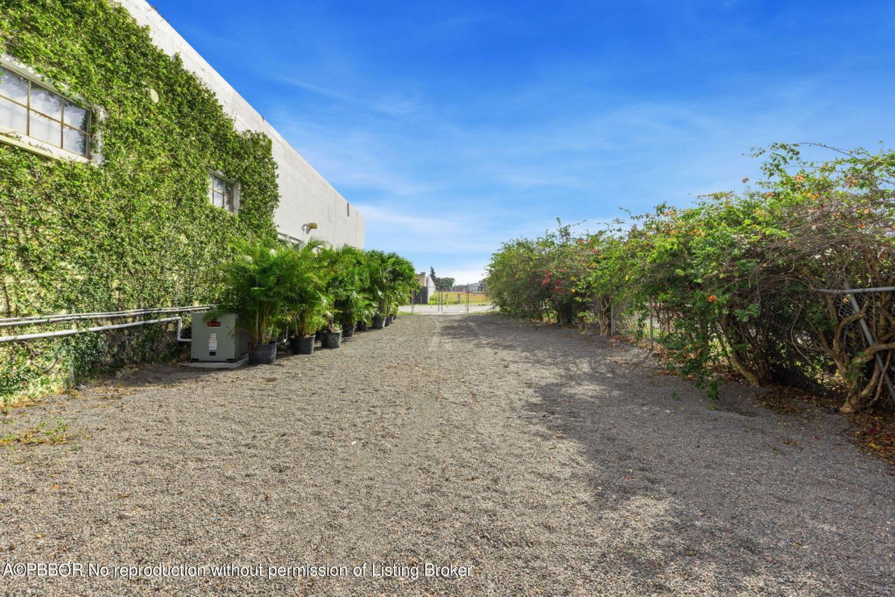 433 Flamingo Drive, West Palm Beach, FL 33401 Photo