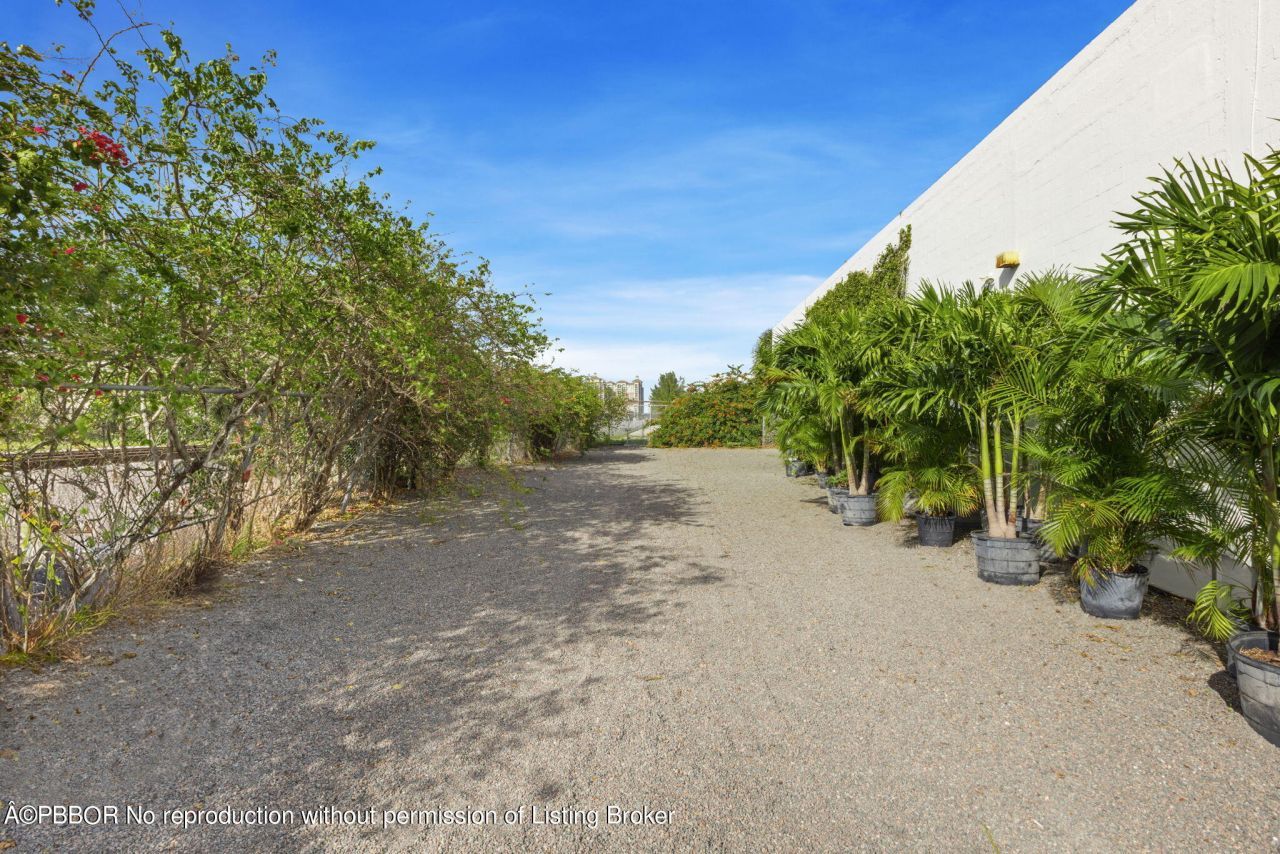 433 Flamingo Drive, West Palm Beach, FL 33401 Photo