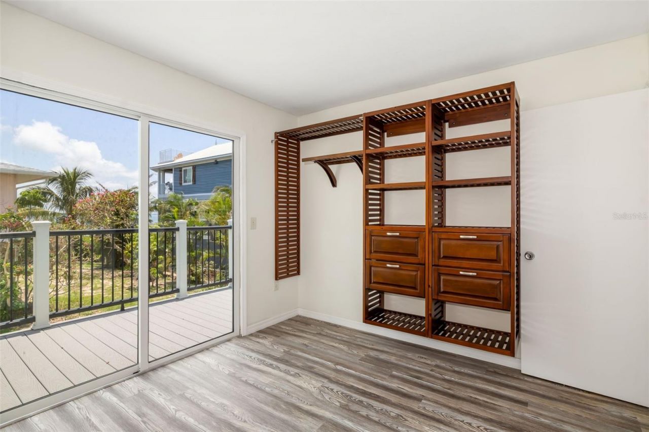 2513 Avenue B, Unit B, Bradenton Beach, FL 34217 Photo