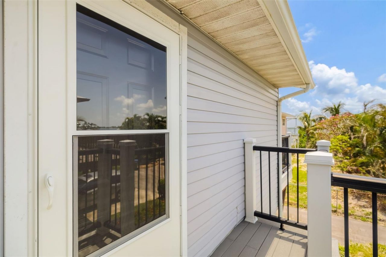 2513 Avenue B, Unit B, Bradenton Beach, FL 34217 Photo