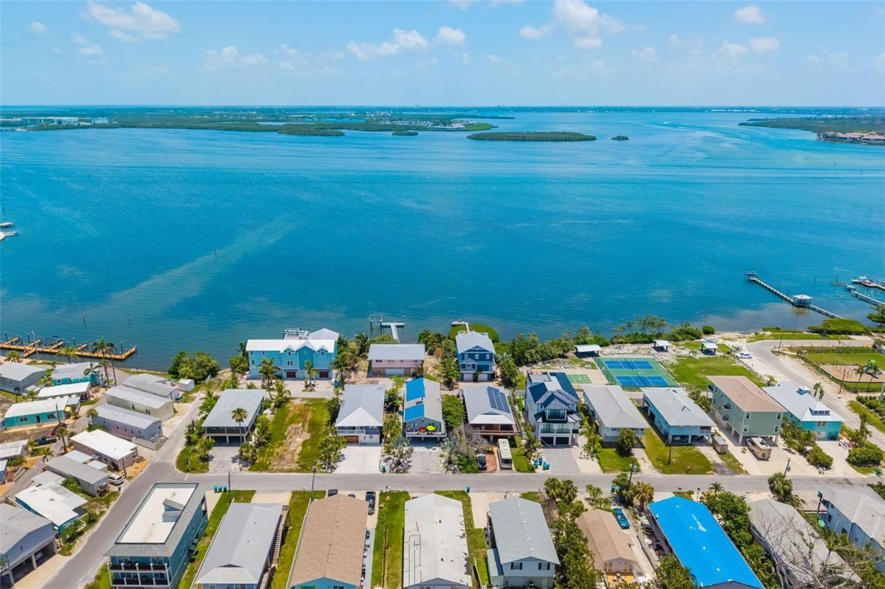 2513 Avenue B, Unit B, Bradenton Beach, FL 34217 Photo