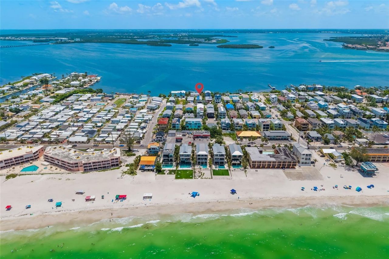 2513 Avenue B, Unit B, Bradenton Beach, FL 34217 Photo