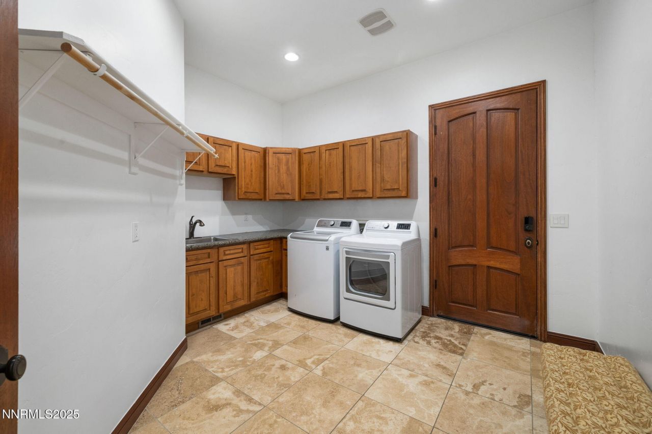 12900 Silver Wolf Road, Reno, NV 89511 Photo